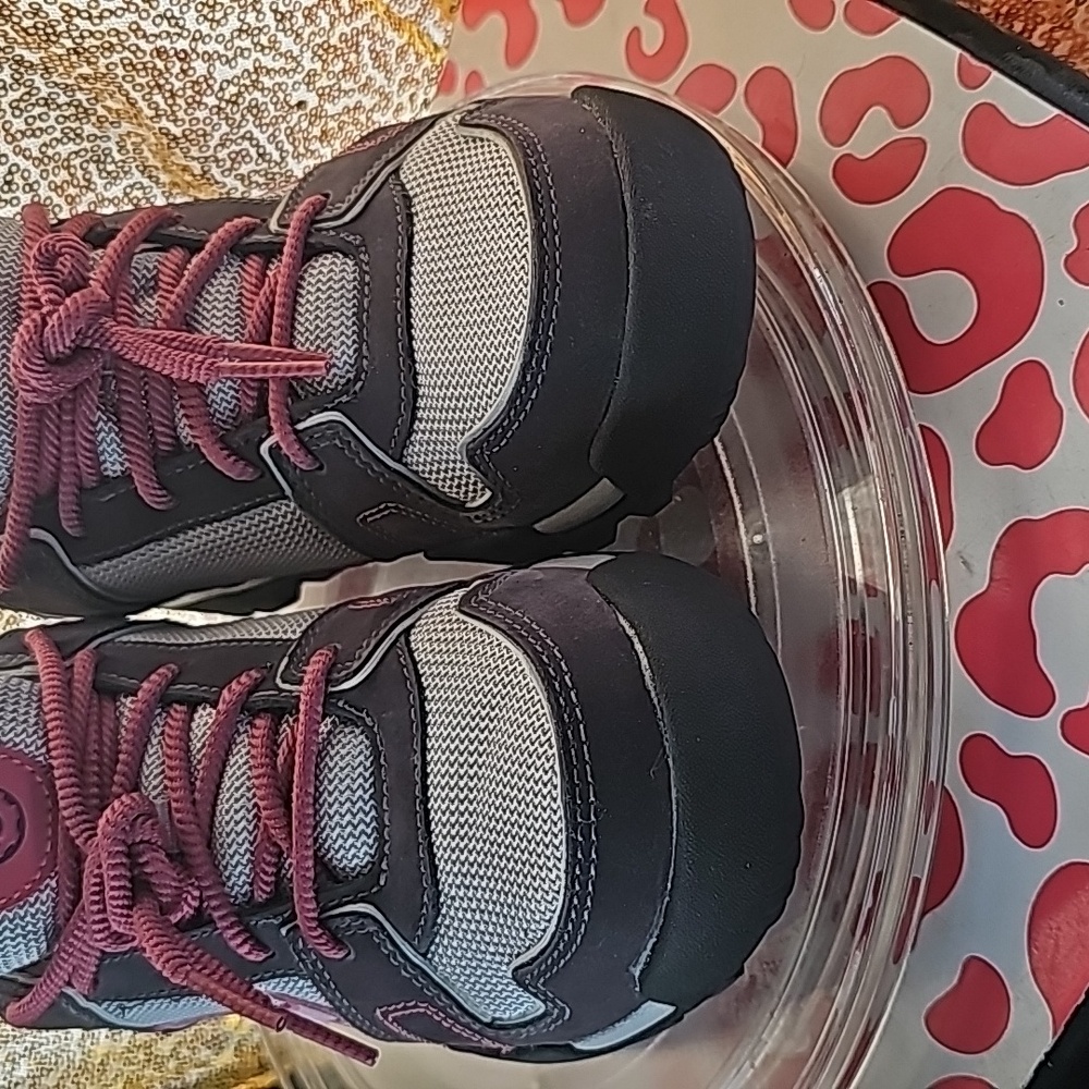 J New w/ o tags Rose pink Nike hiking ndestrukt grey sz 5Y - Picture 5 of 10
